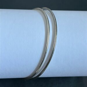 Women’s‎ vintage dainty set of 2 silver tone bangle bracelet one size